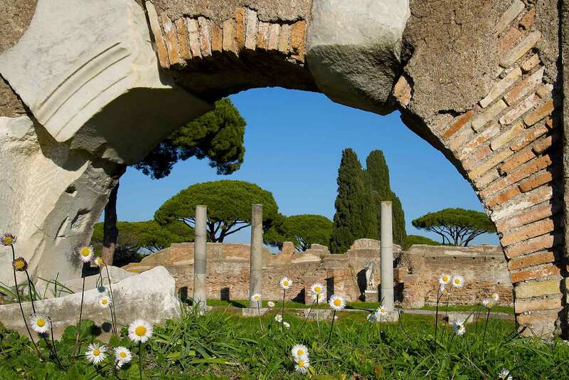Forum of the Heroic Statue panorama